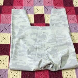Lululemon Athletica Leggings Camo 14